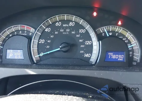 2012 Toyota Camry Se z USA, uszkodzony, nr VIN 4T1BF1FK3CU187541